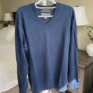 Eddie Bauer V neck sweater